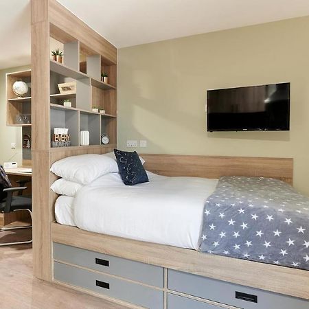 Central Southampton, Zeni Studio Extérieur photo